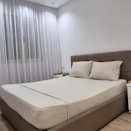 Komuna Parisit Olympic Apartment *